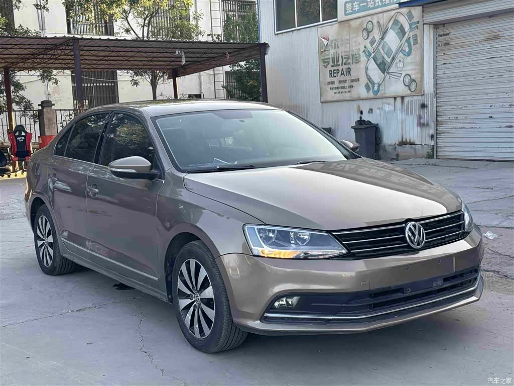 Volkswagen Sagitar, 2017 3