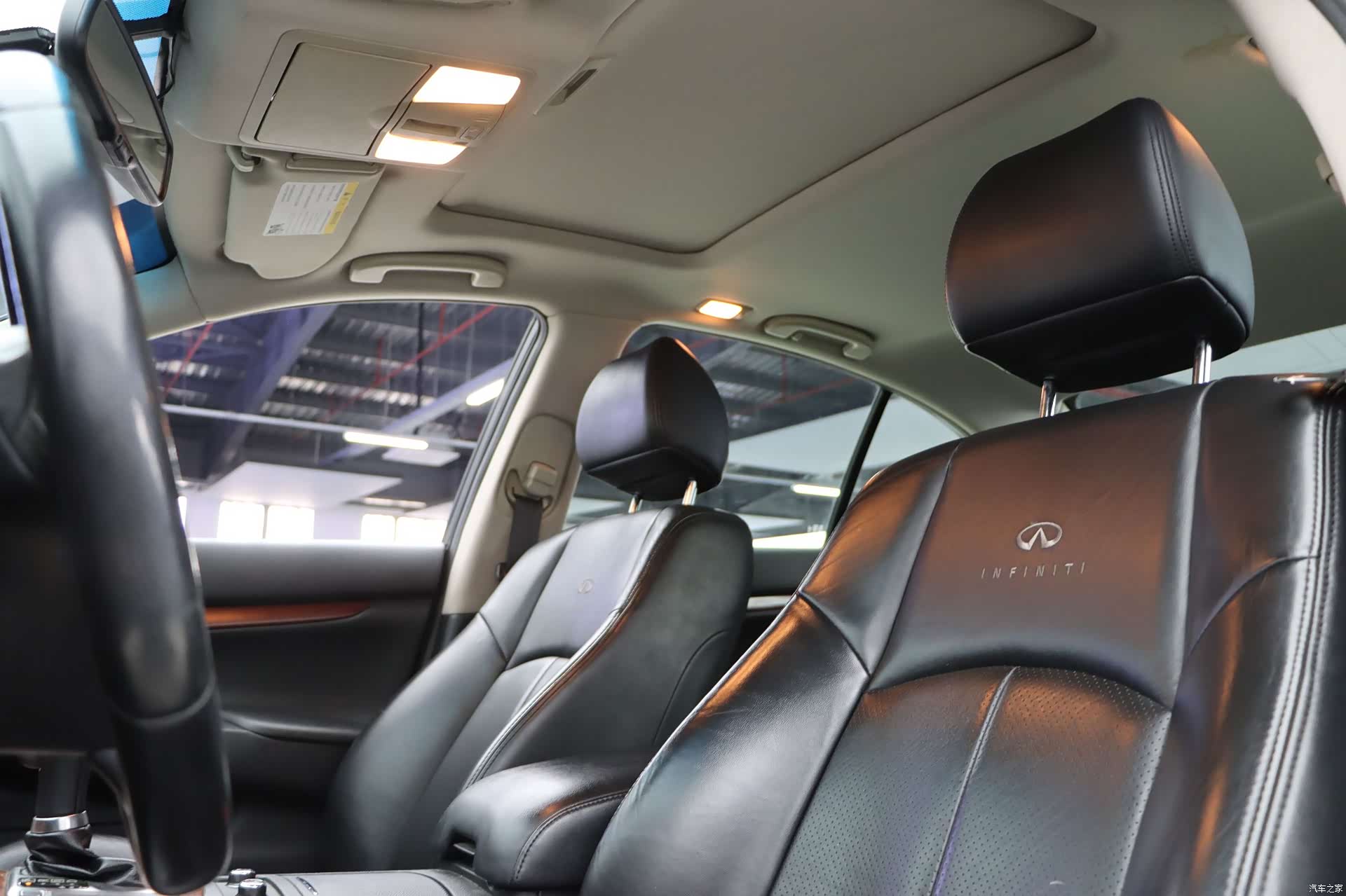 Infiniti G37, 2009 20