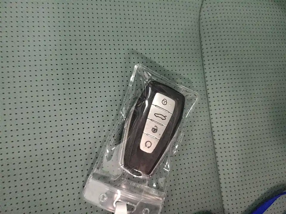 Geely Emgrand L HiP Geely Emgrand L HiP
