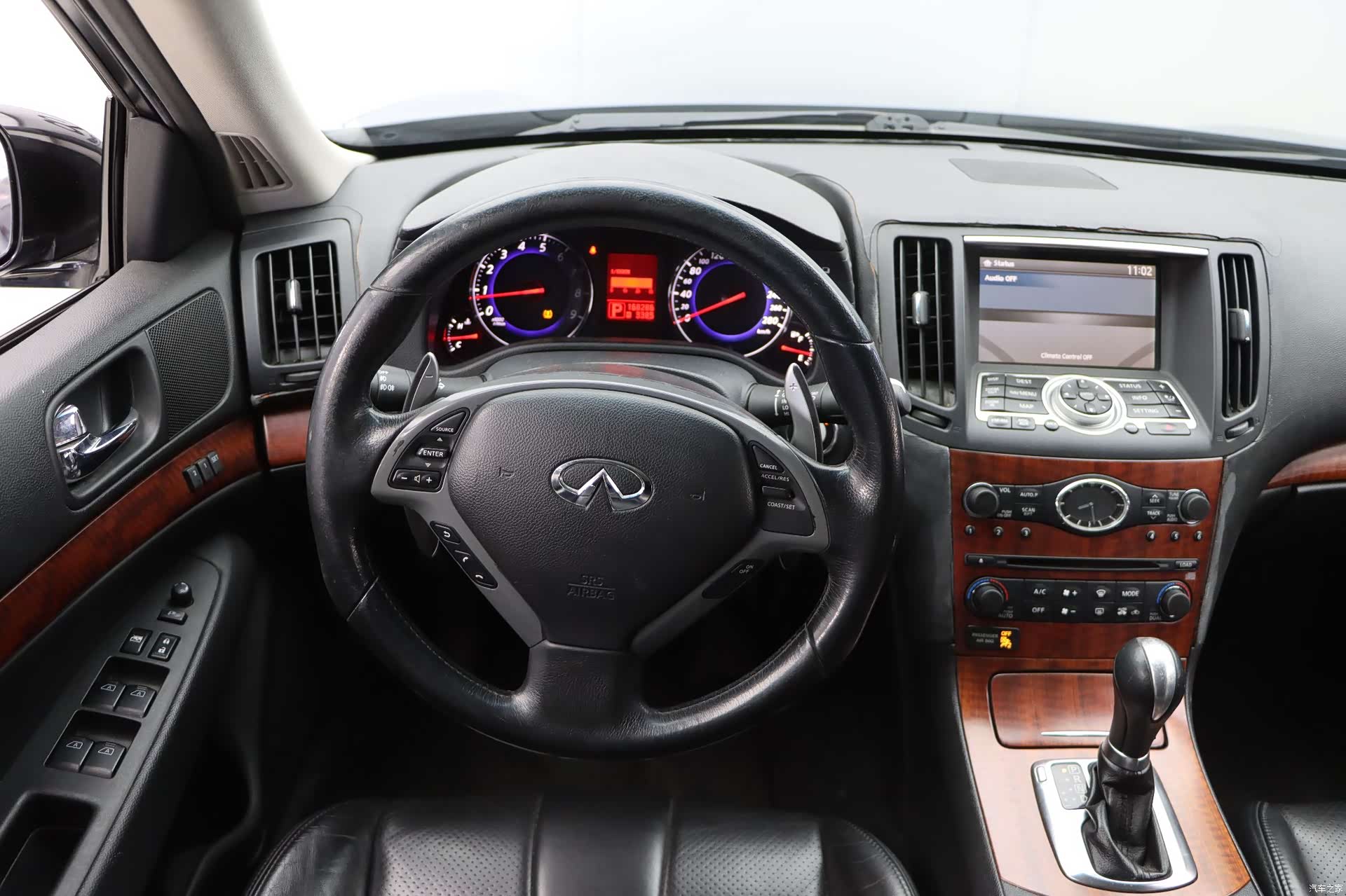 Infiniti G37, 2009 11