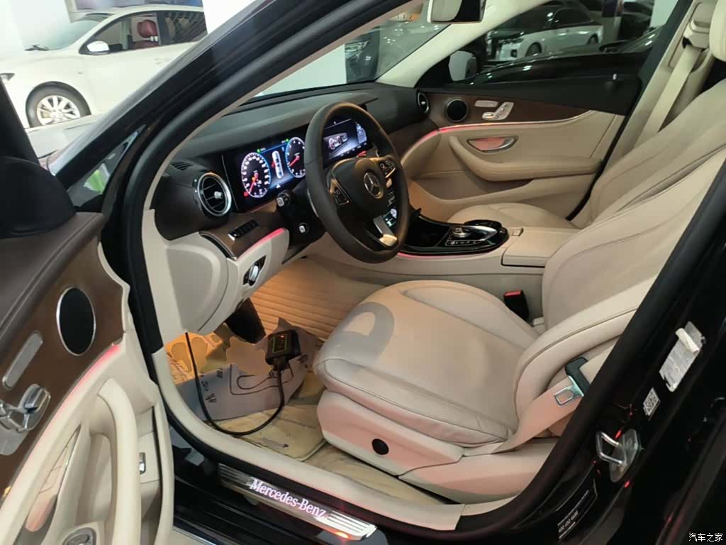 Mercedes-Benz E-Class, 2017 16