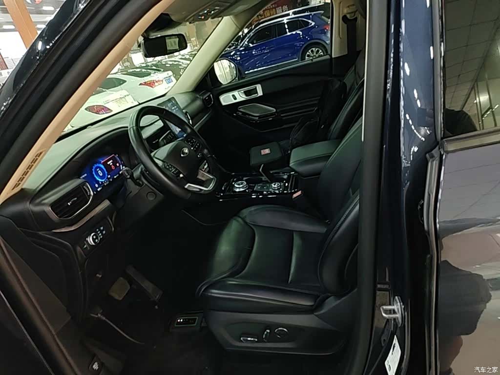 Ford Explorer, 2022 15