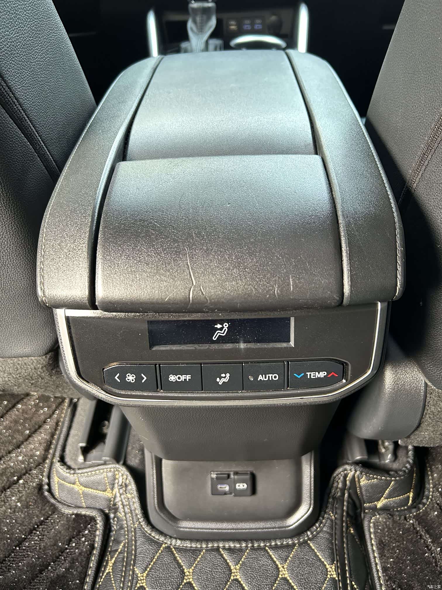 Toyota Highlander, 2022 11