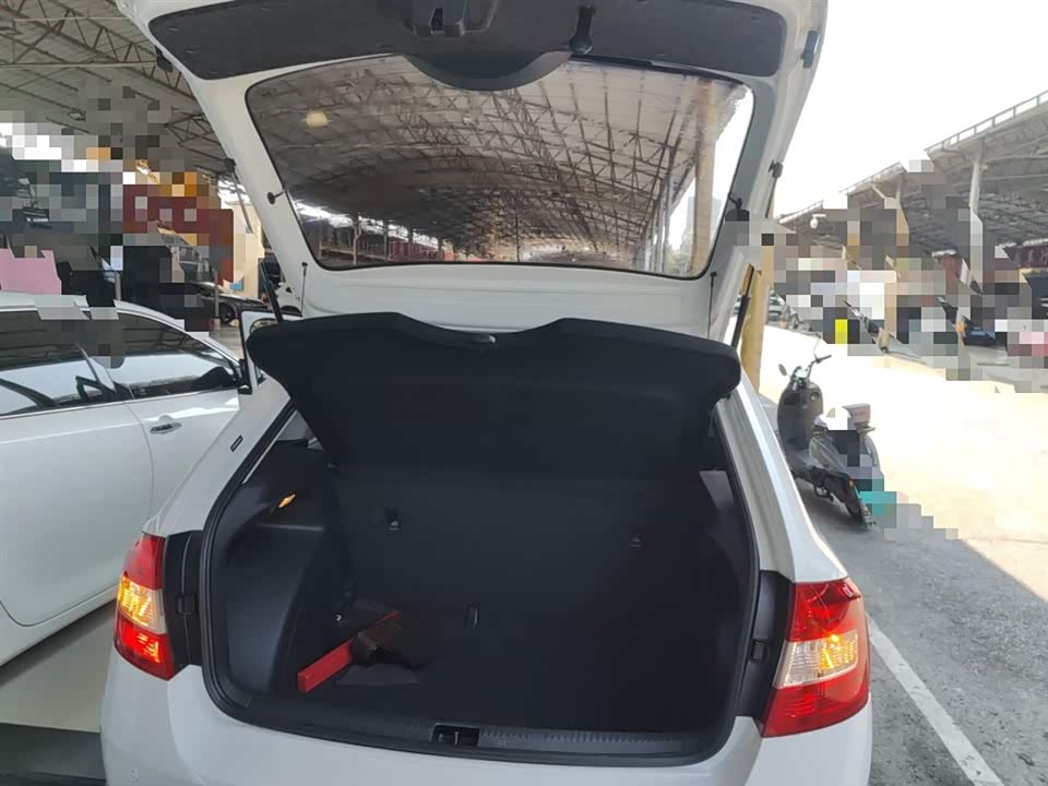 Skoda Xindong