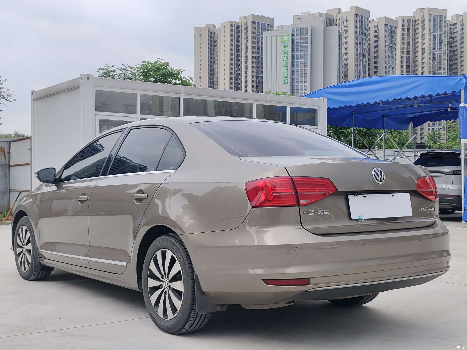 Volkswagen Sagitar, 2016 4