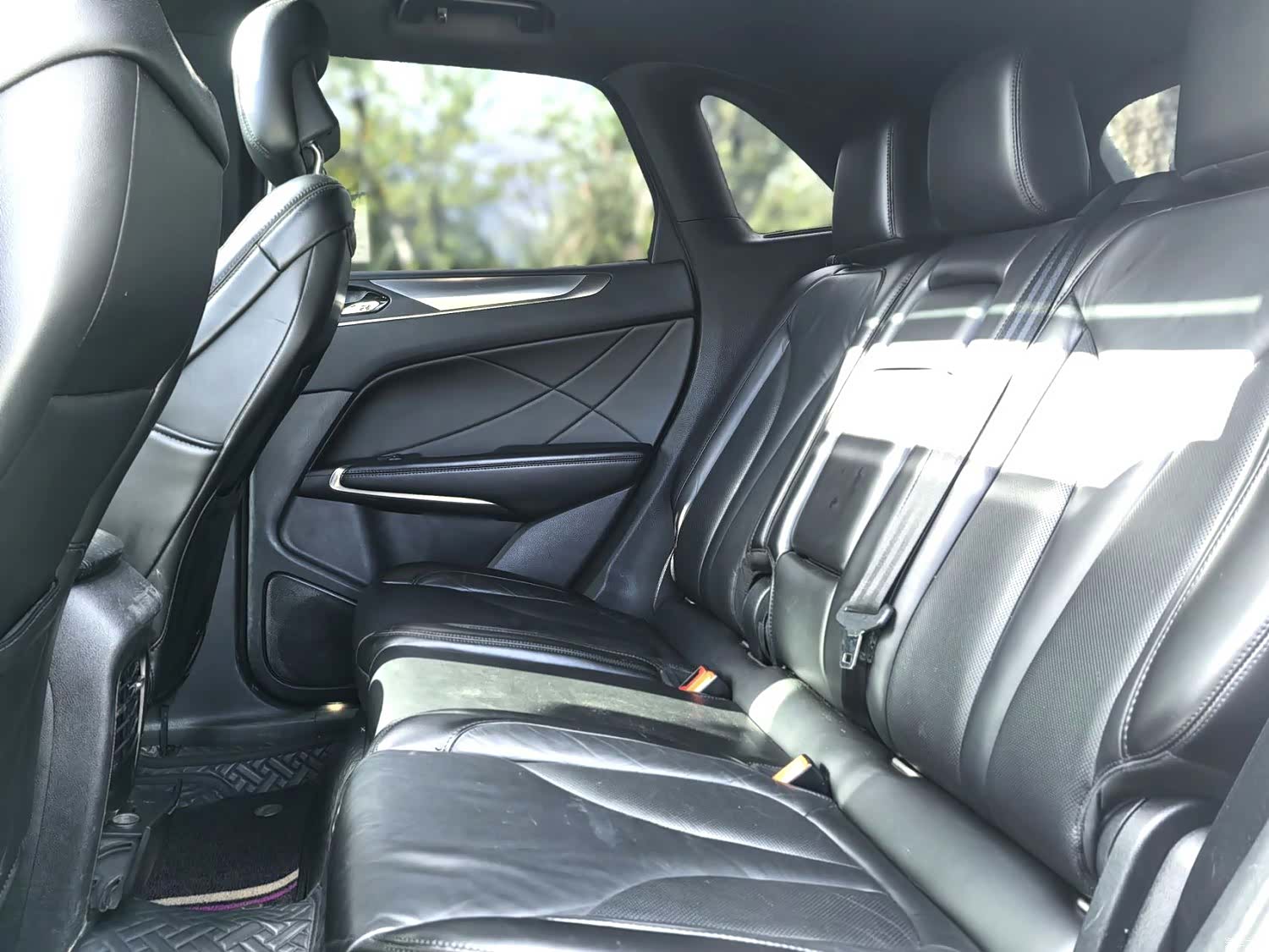 Lincoln MKC, 2018 11