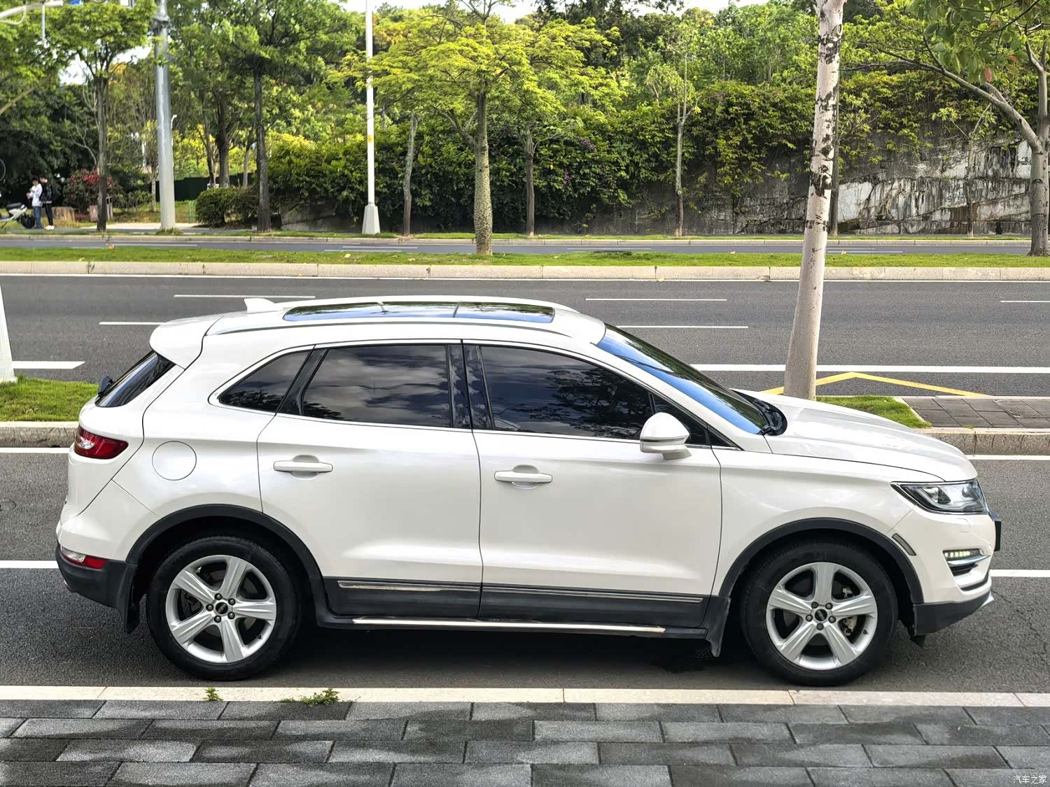 Lincoln MKC, 2018 25
