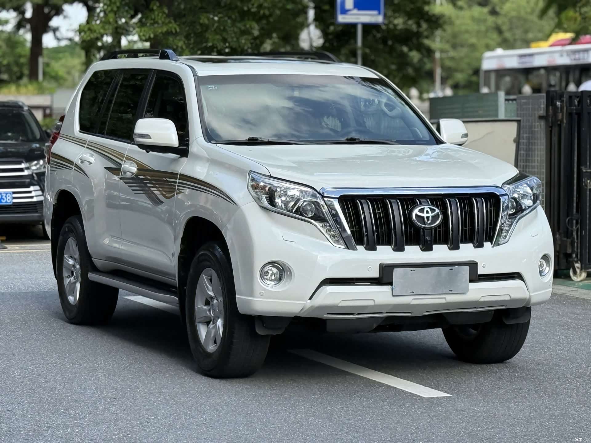 Toyota Prado, 2016 3