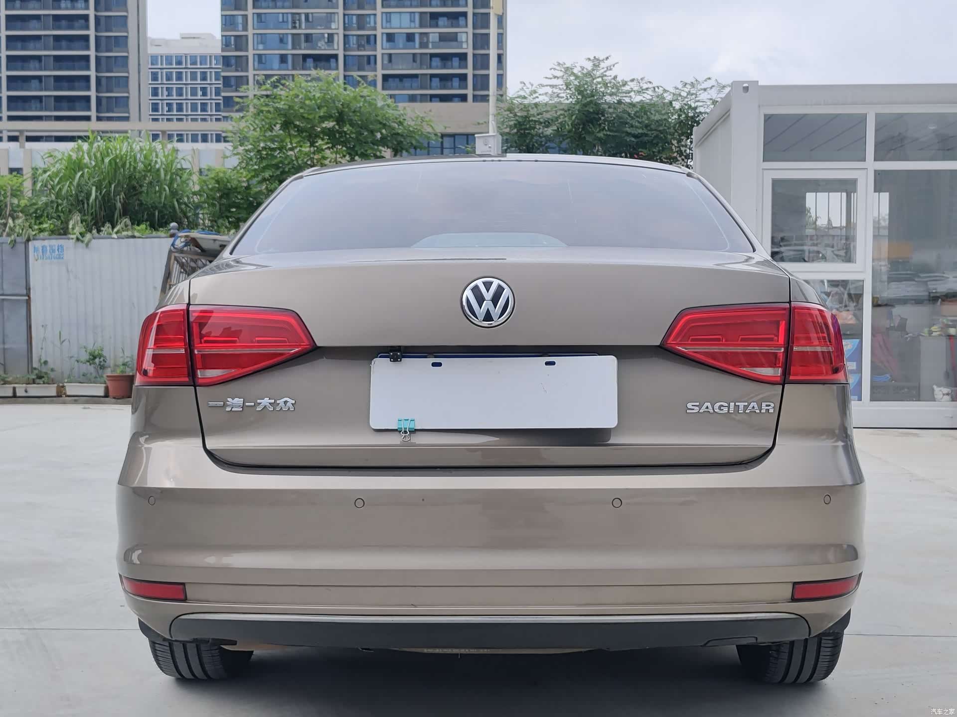 Volkswagen Sagitar, 2016 все фото
