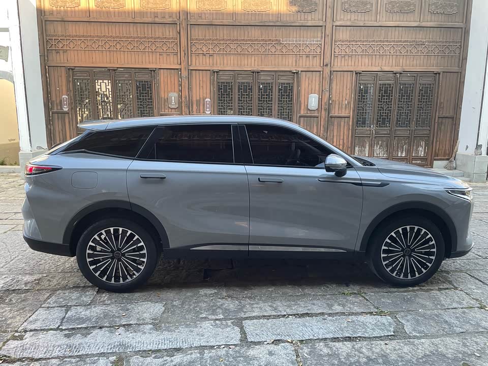 Exeed Chasing the wind C-DM