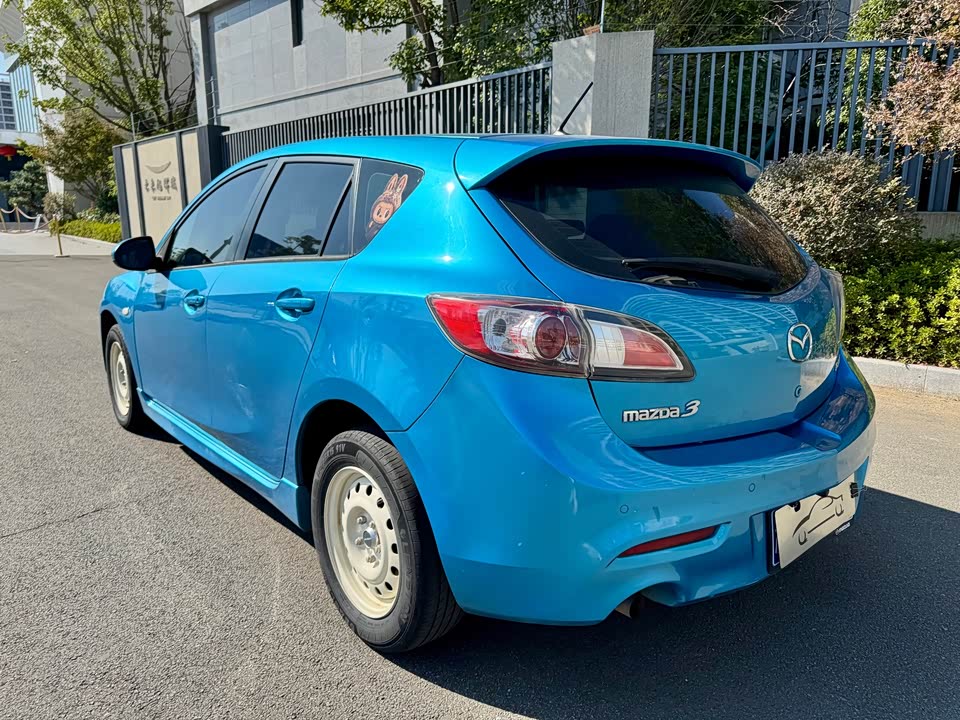 Mazda 3 star Cheng