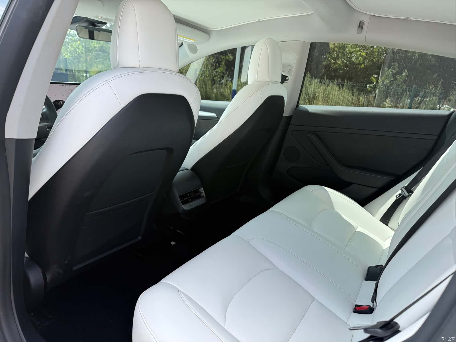Tesla Model 3, 2021 7