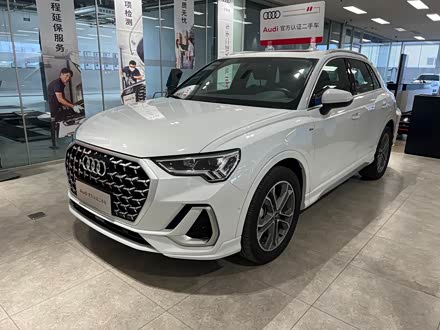 µQ3 2024 40 TFSI ʱж