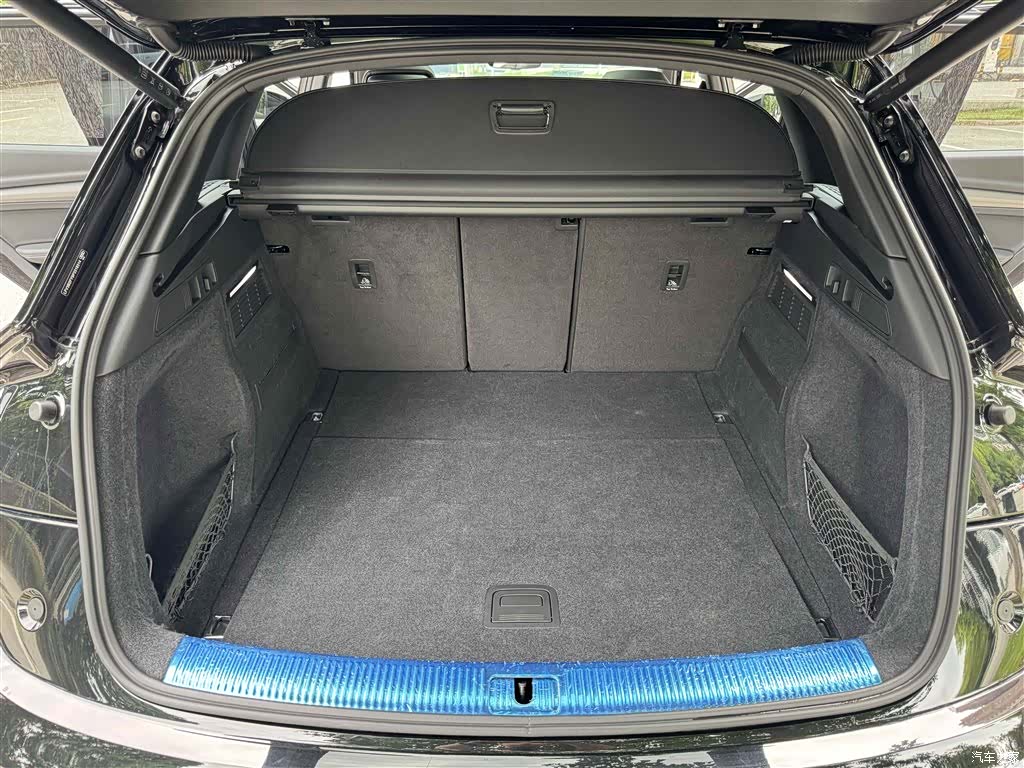 Audi Q5L, 2023 19
