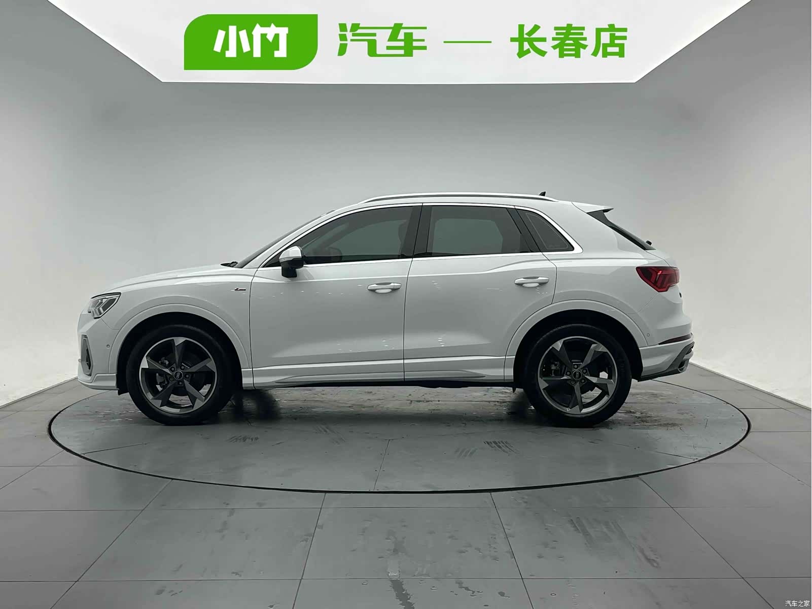 Audi Q3, 2023 3