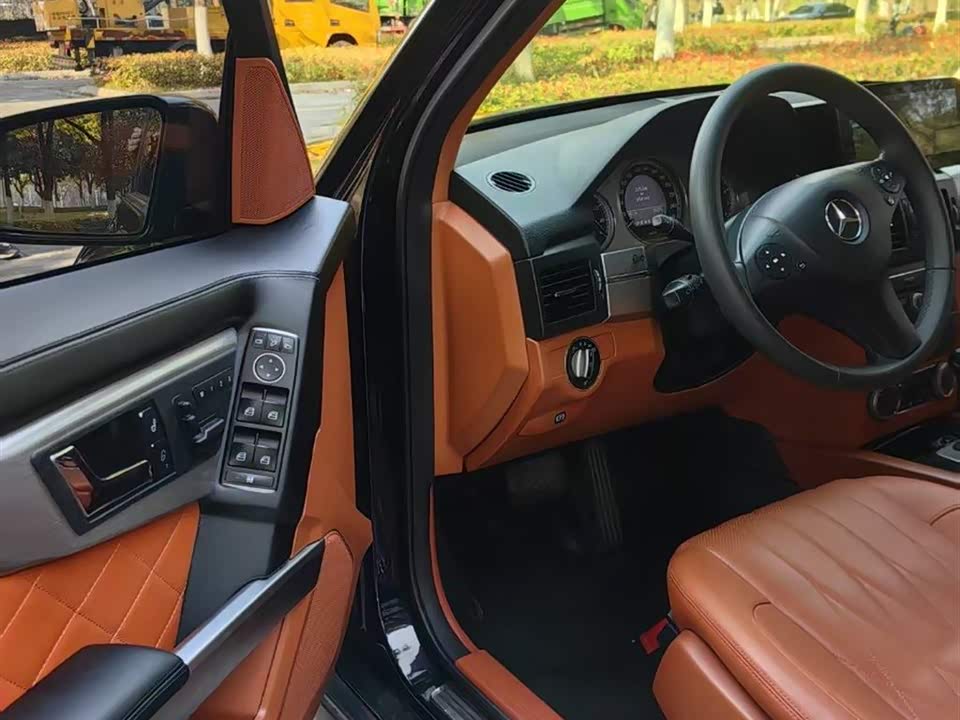 Mercedes-Benz GLK grade