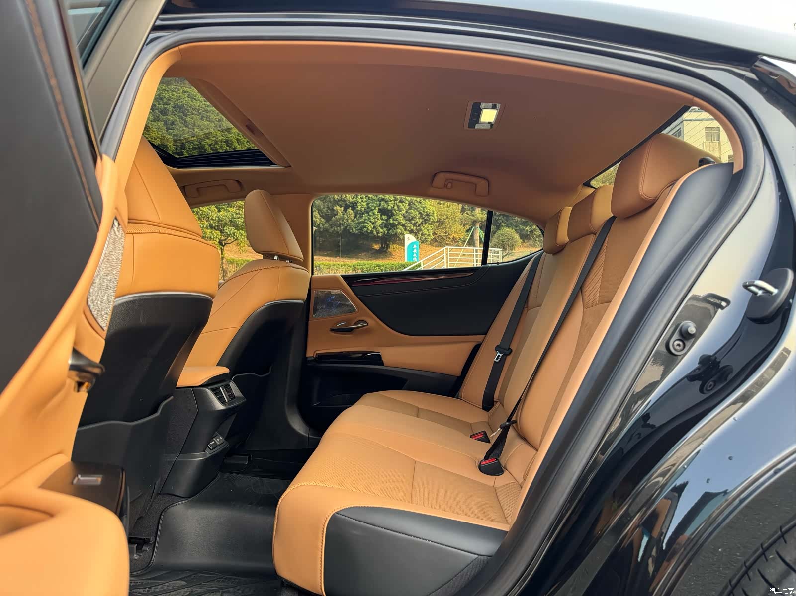 Lexus ES, 2024 16