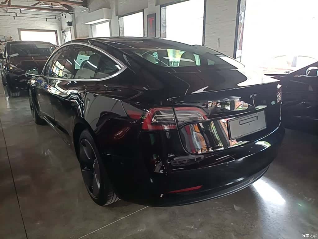 Tesla Model 3, 2021 все фото