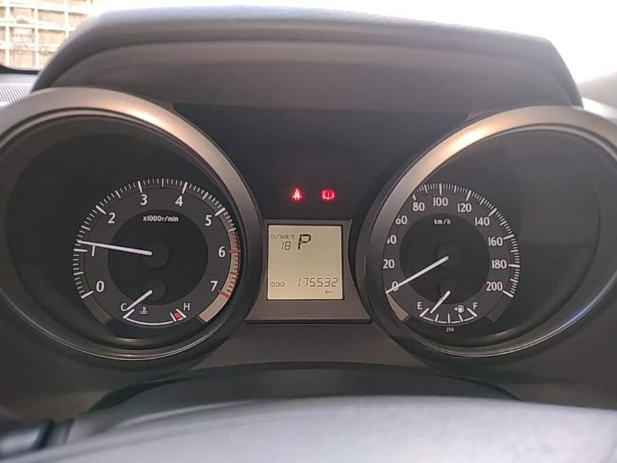 Toyota Prado 2015, фото 16