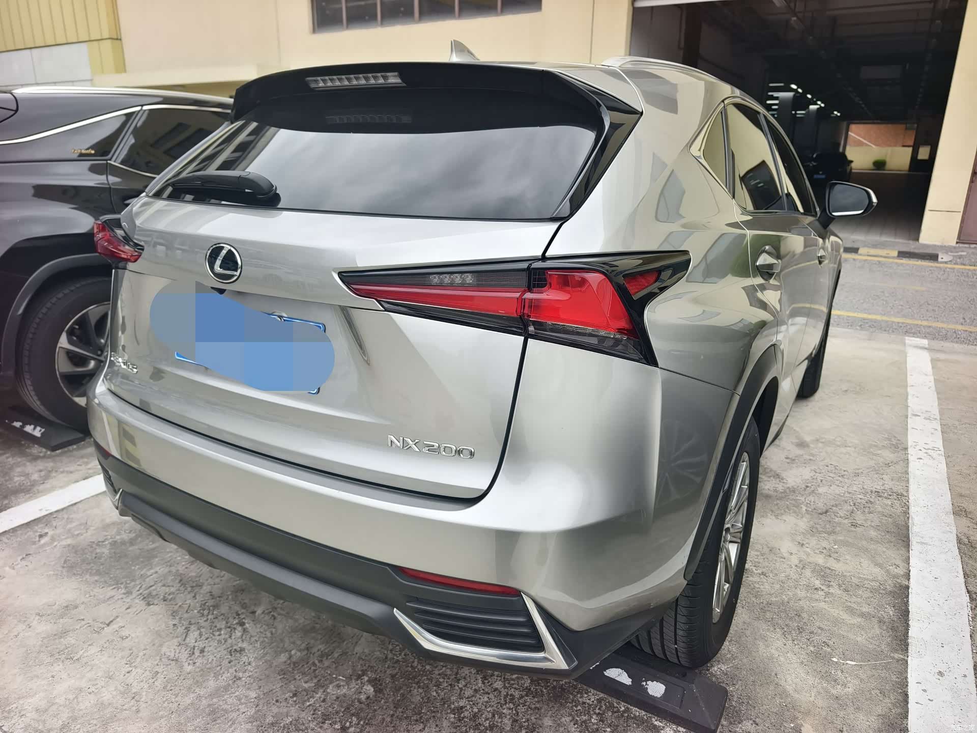 Lexus NX, 2021 4
