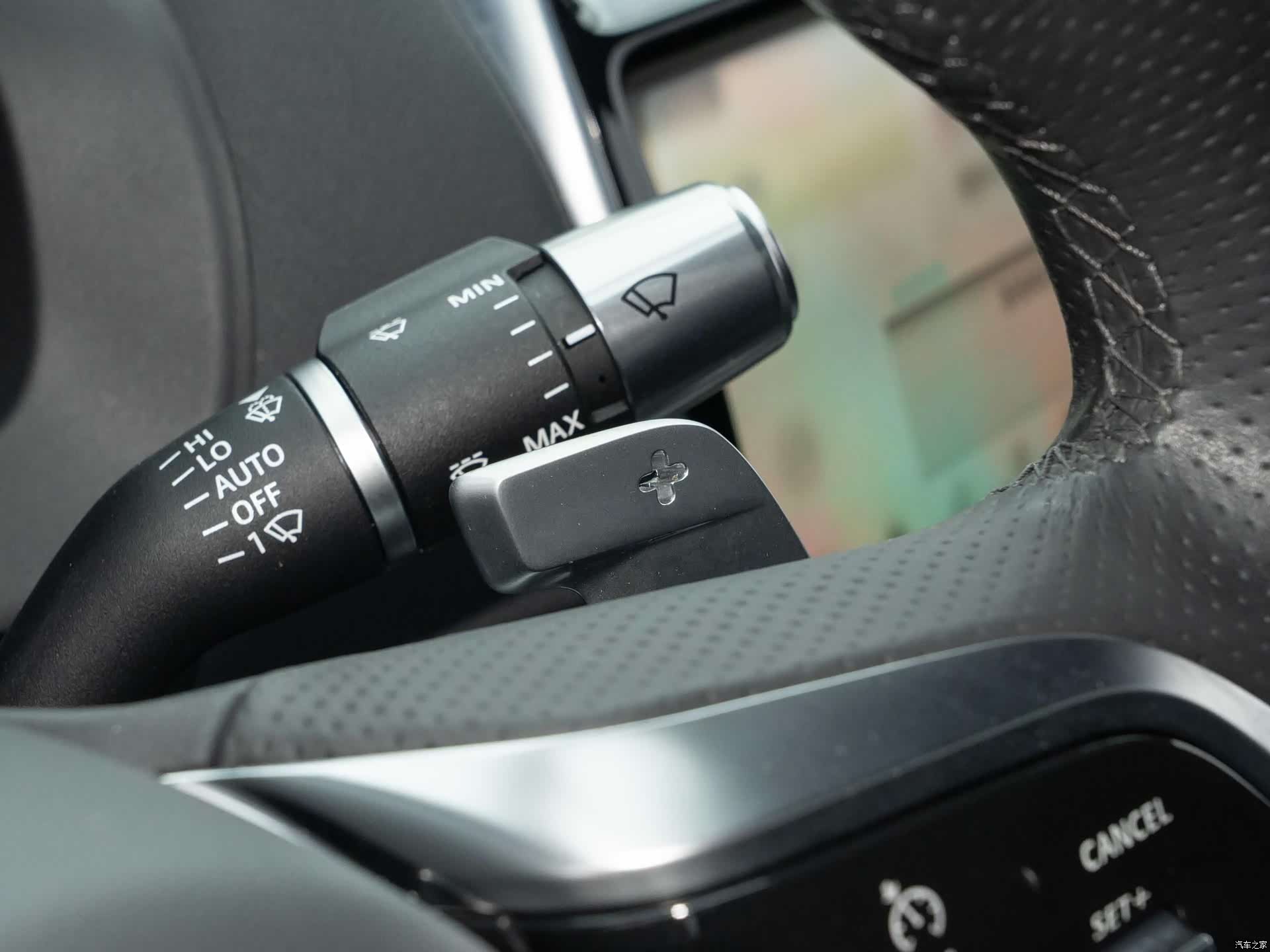 Land Rover XEL, 2021 20
