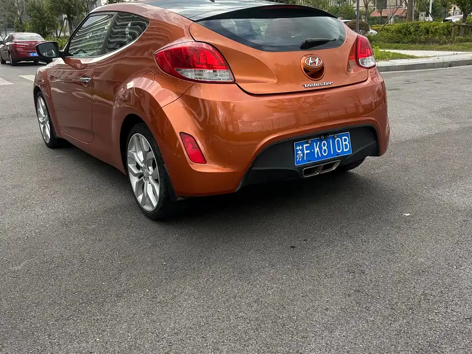 Hyundai Veloster
