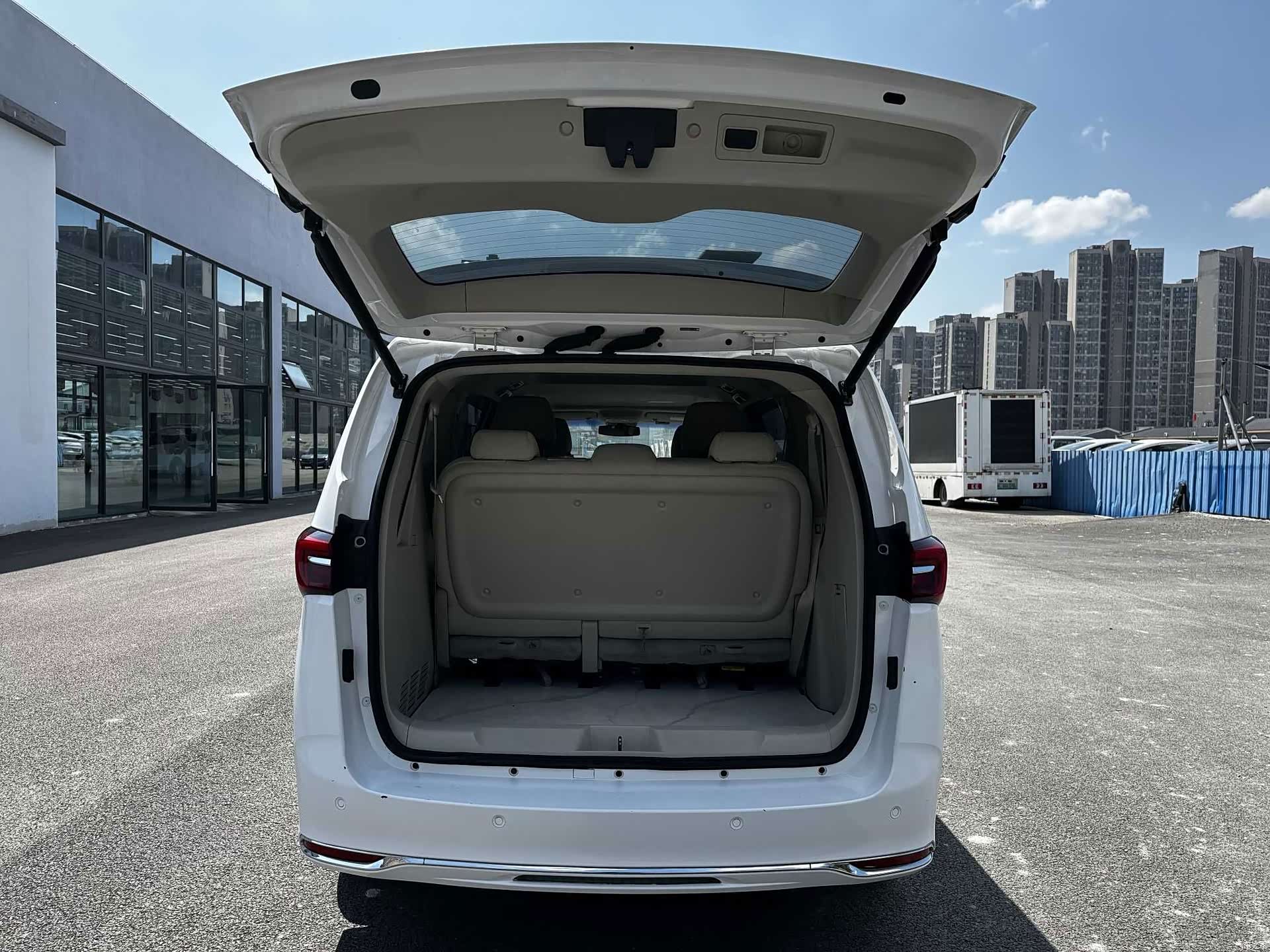 Buick GL8, 2022 12