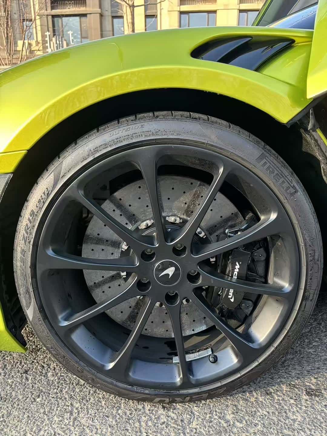 McLaren Artura, 2023 11