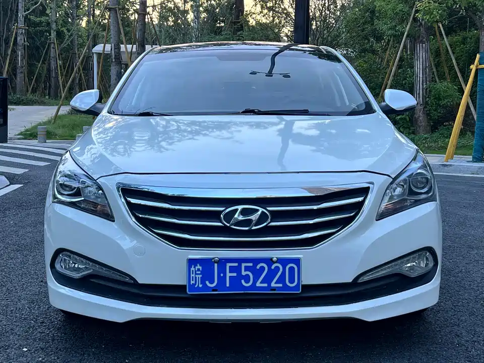 Hyundai Name picture