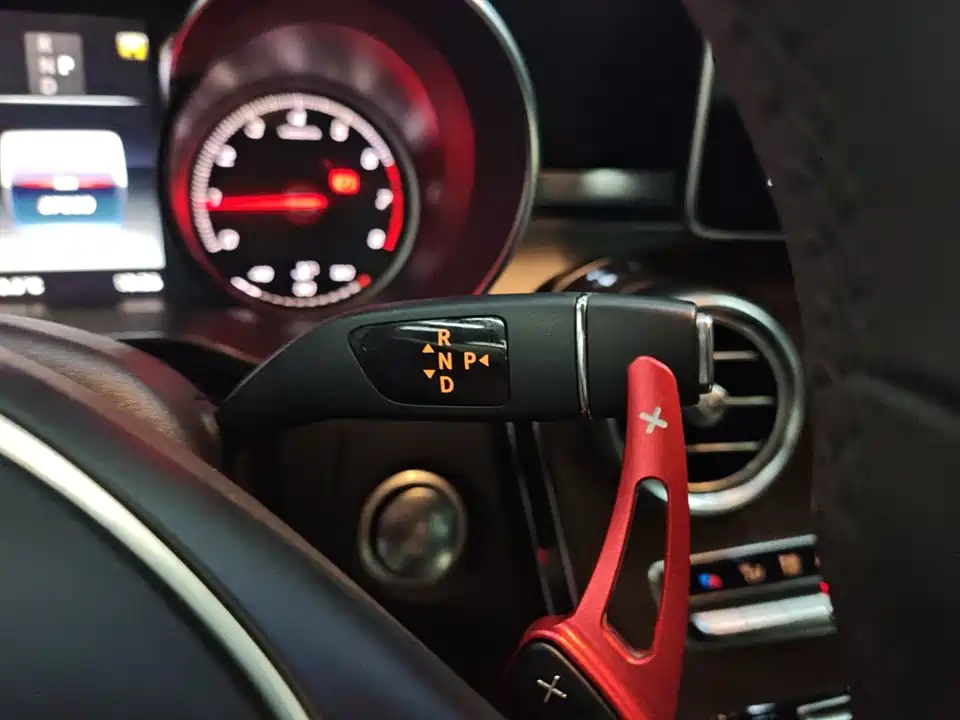 Mercedes-Benz GLC Mercedes-Benz GLC