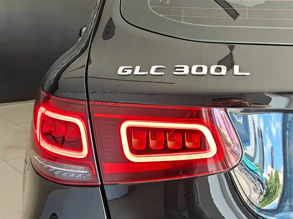 Mercedes-Benz GLC Mercedes-Benz GLC