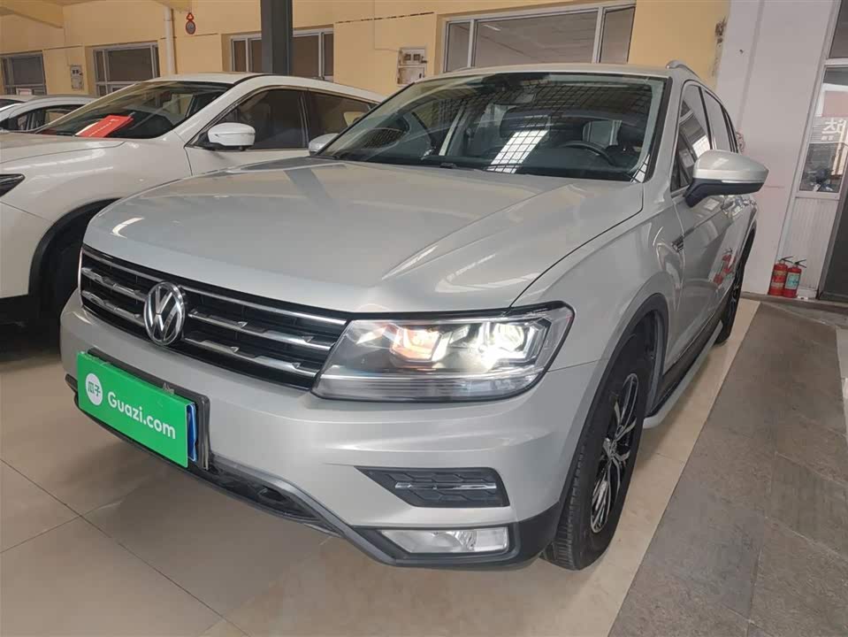 Volkswagen Tiguan L