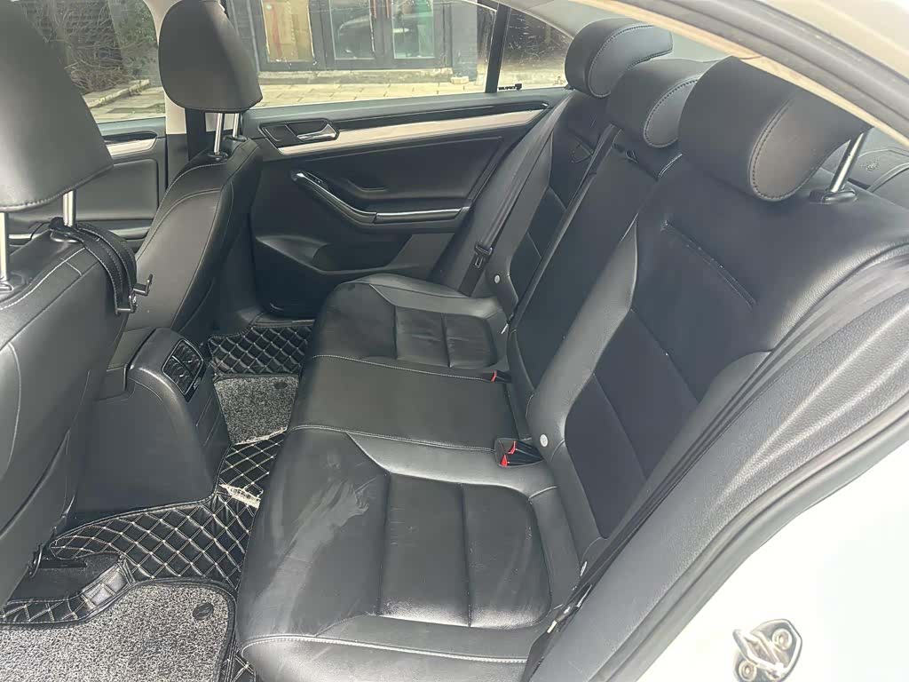 Volkswagen Sagitar, 2016 все фото