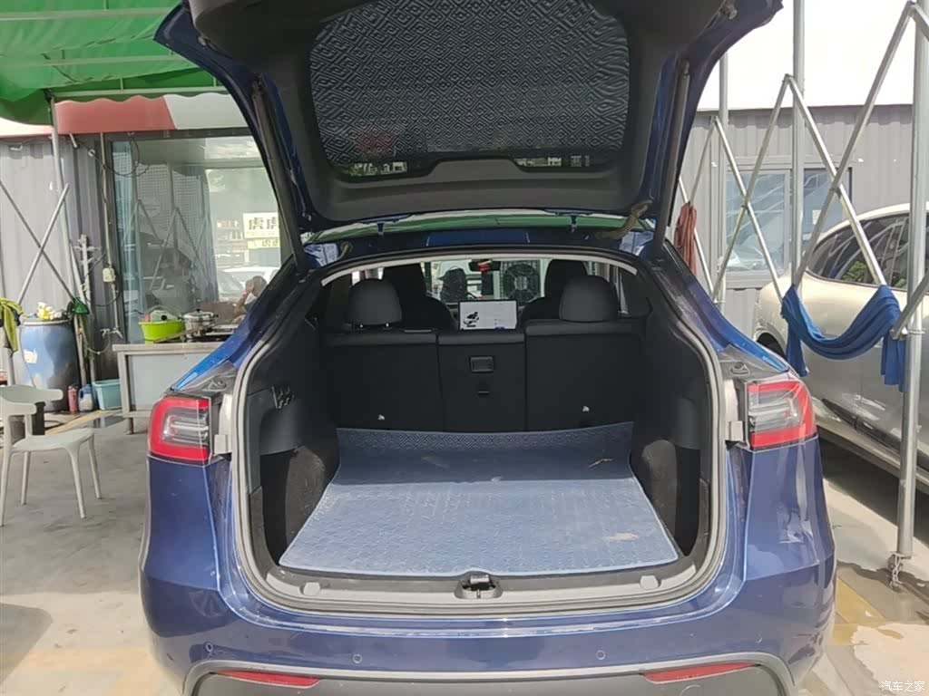 Tesla Model Y, 2021 19