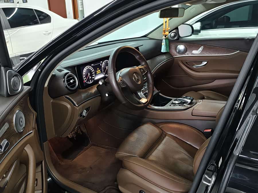 Mercedes-Benz E-Class 2017, фото 7