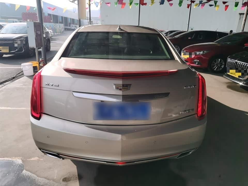 Cadillac XTS