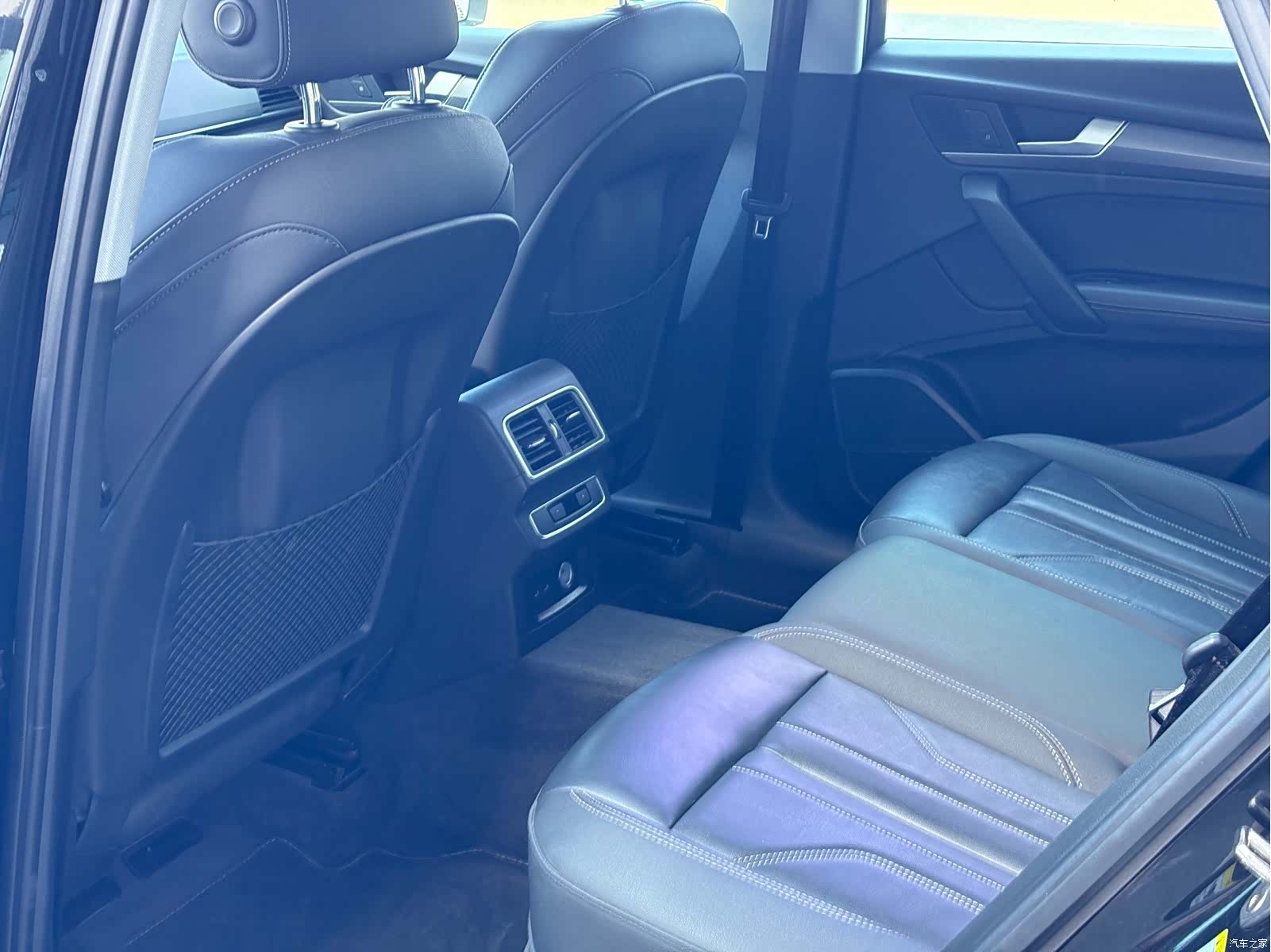 Audi Q5L, 2022 10