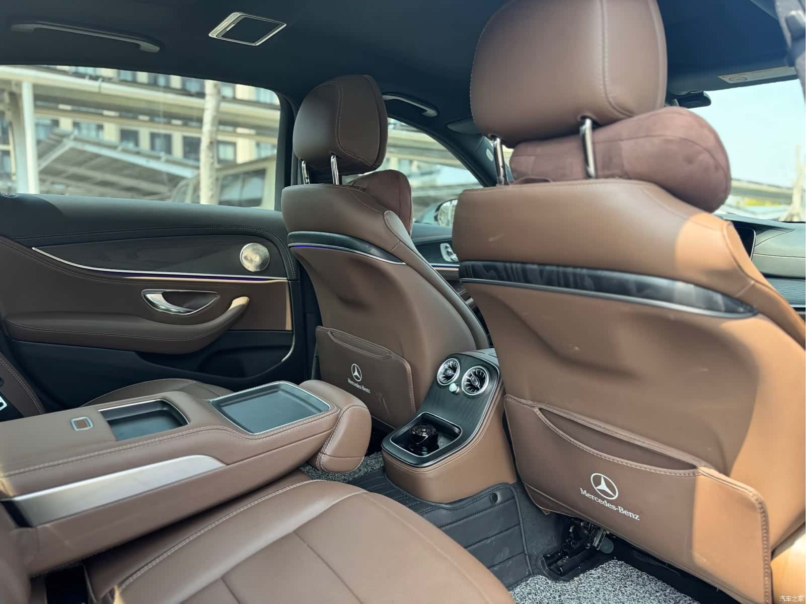 Mercedes-Benz E-Class, 2023 15