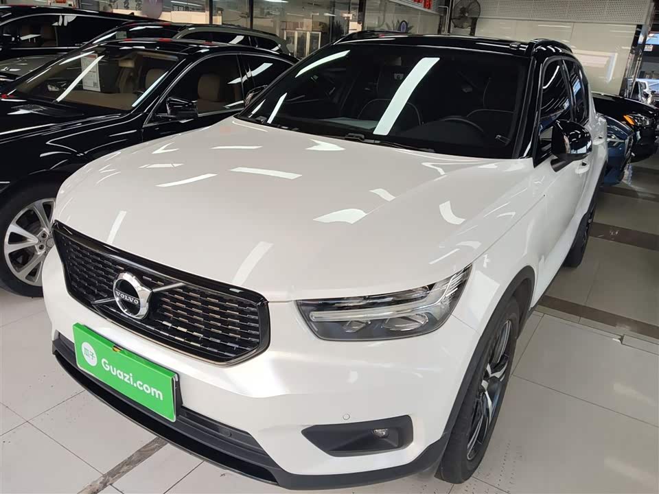 Volvo XC40