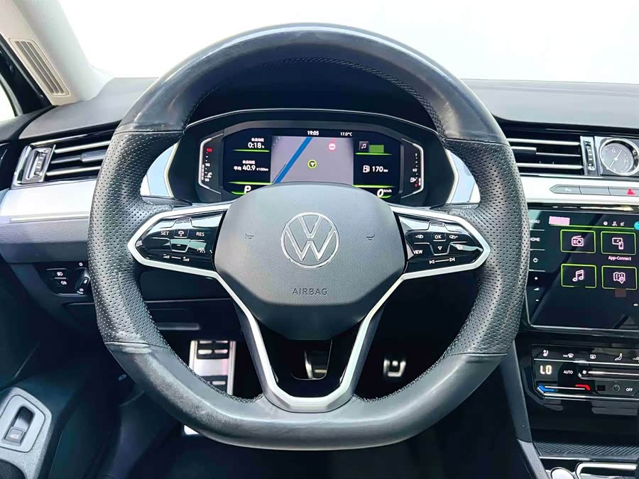 Volkswagen Magotan 2023, фото 16