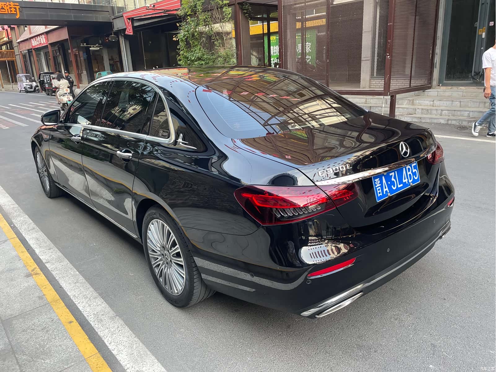 Mercedes-Benz E-Class, 2023 17