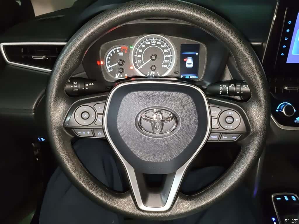 Toyota Frontlander, 2022 3
