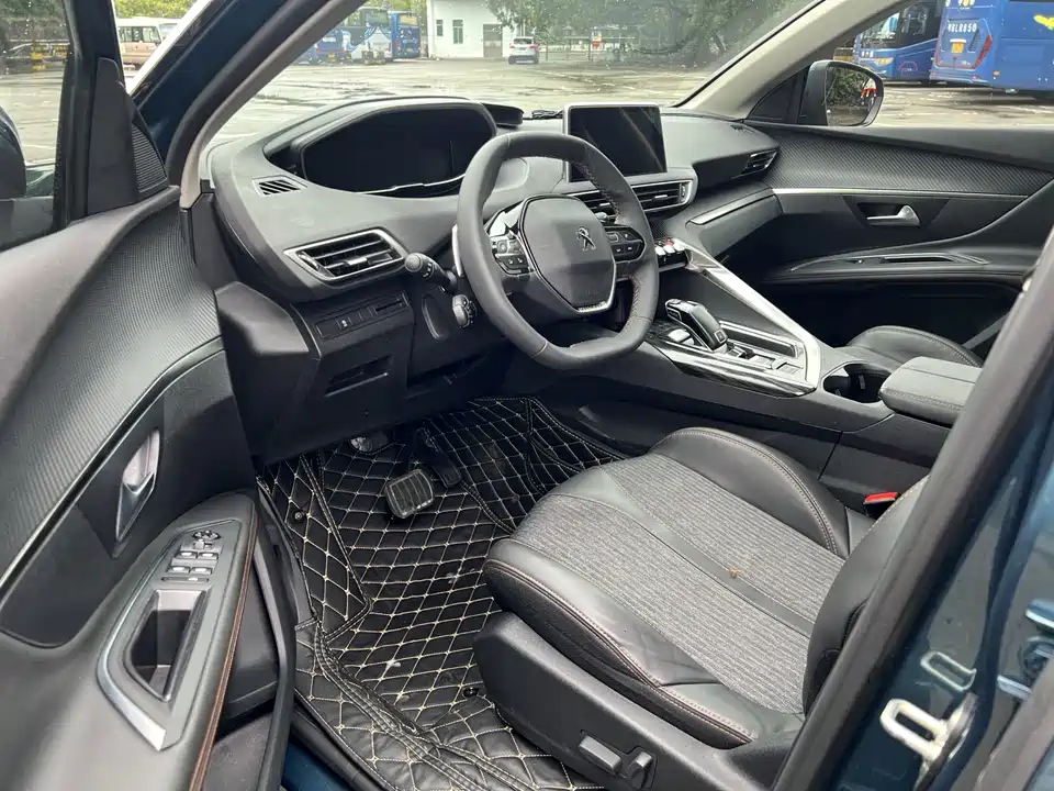 Peugeot 5008 Peugeot 5008