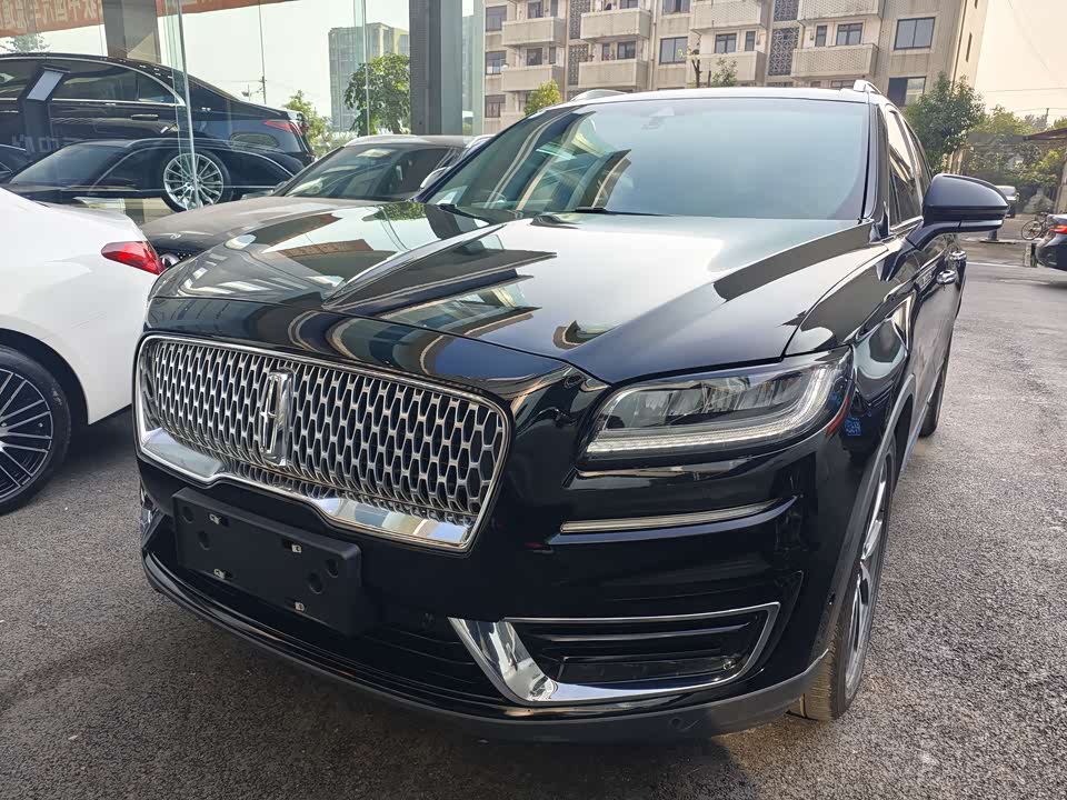 Lincoln Navigator