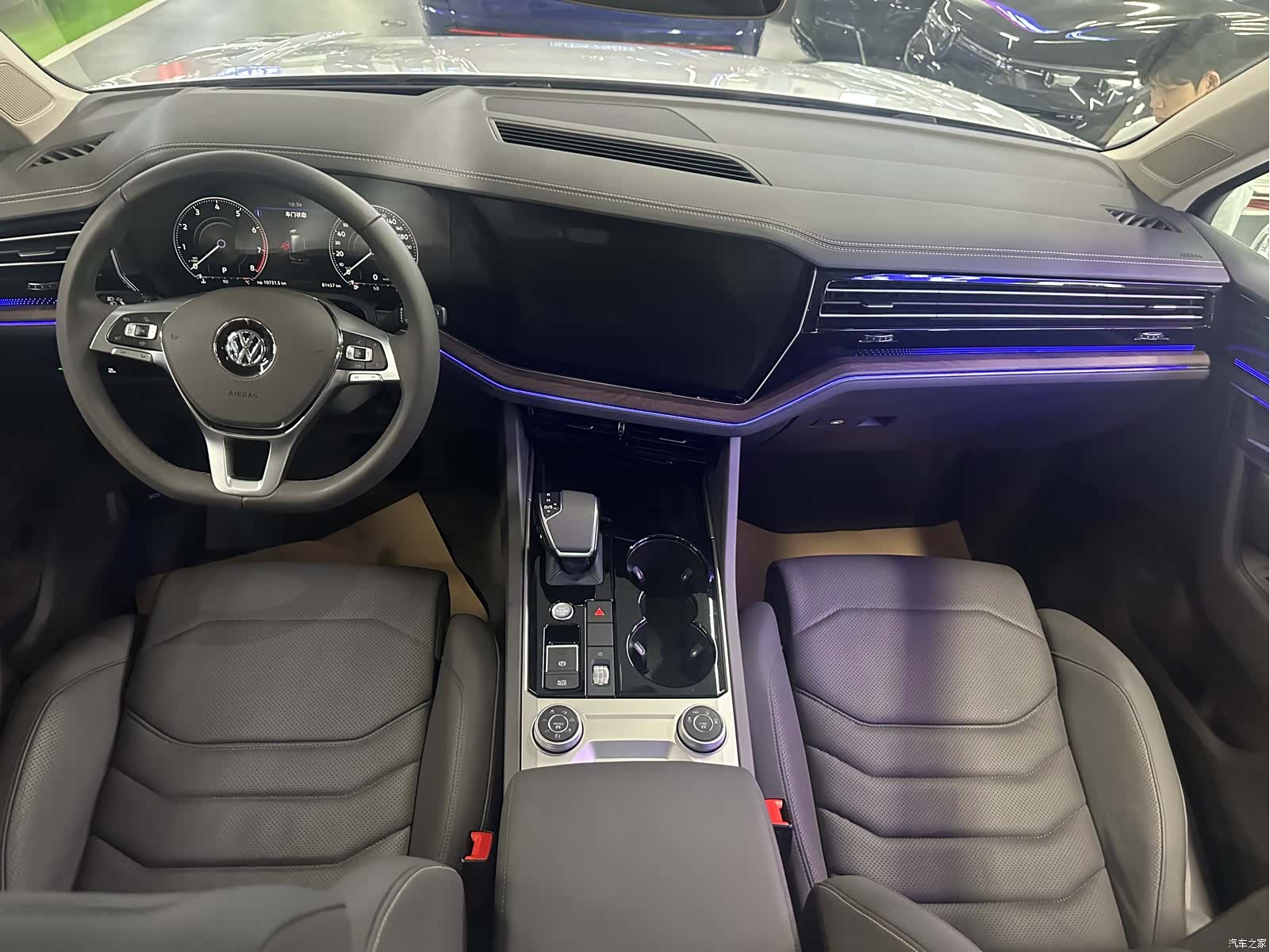 Volkswagen Touareg, 2019 11