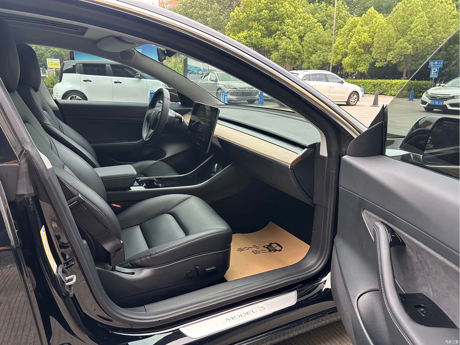 Tesla Model 3, 2020 17