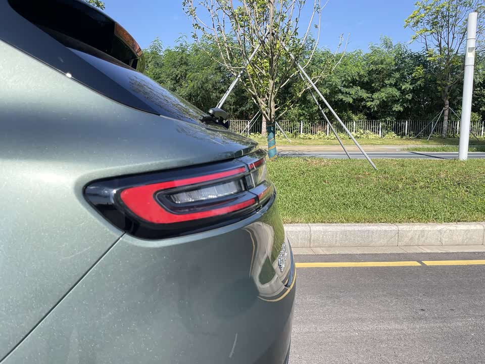 AITO Ask the world M5