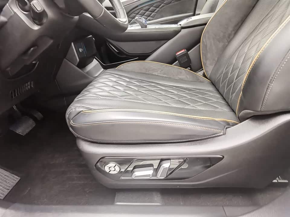 Weipai Latte DHT-PHEV