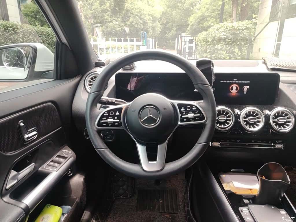Mercedes-Benz EQA, 2023 3