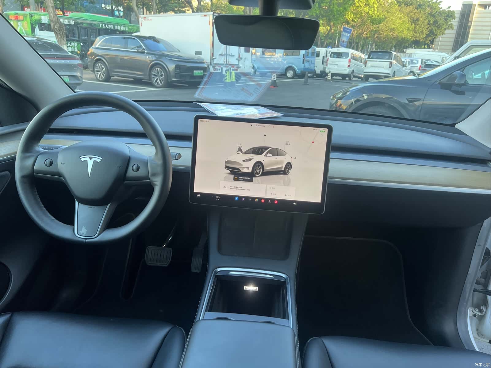 Tesla Model Y, 2023 25